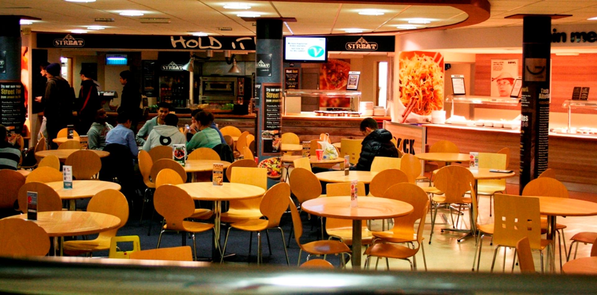20 - campus - canteen - copyright southampton solent university.jpg
